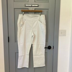 INC white crop pull on pant